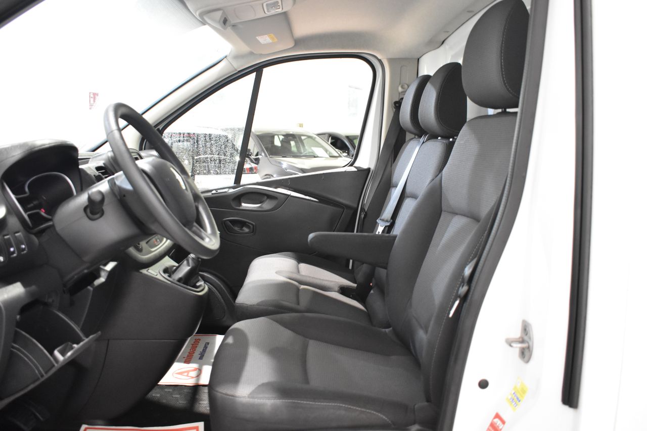 RENAULT TRAFIC en Minoautos