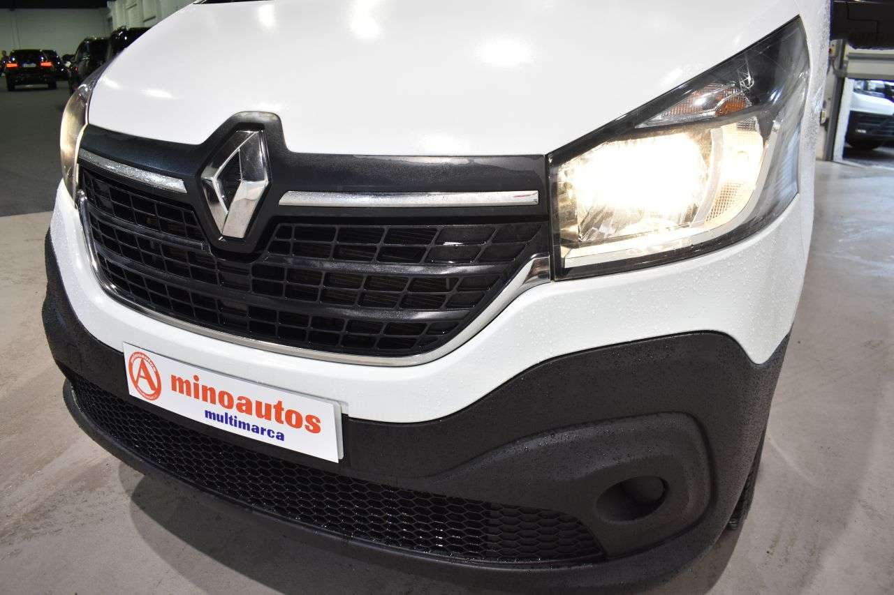 RENAULT TRAFIC en Minoautos