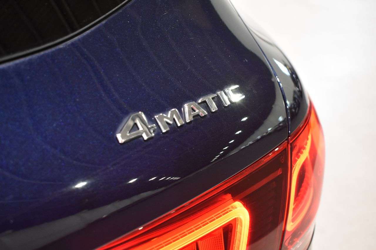 MERCEDES-BENZ CLASE GLC en Minoautos