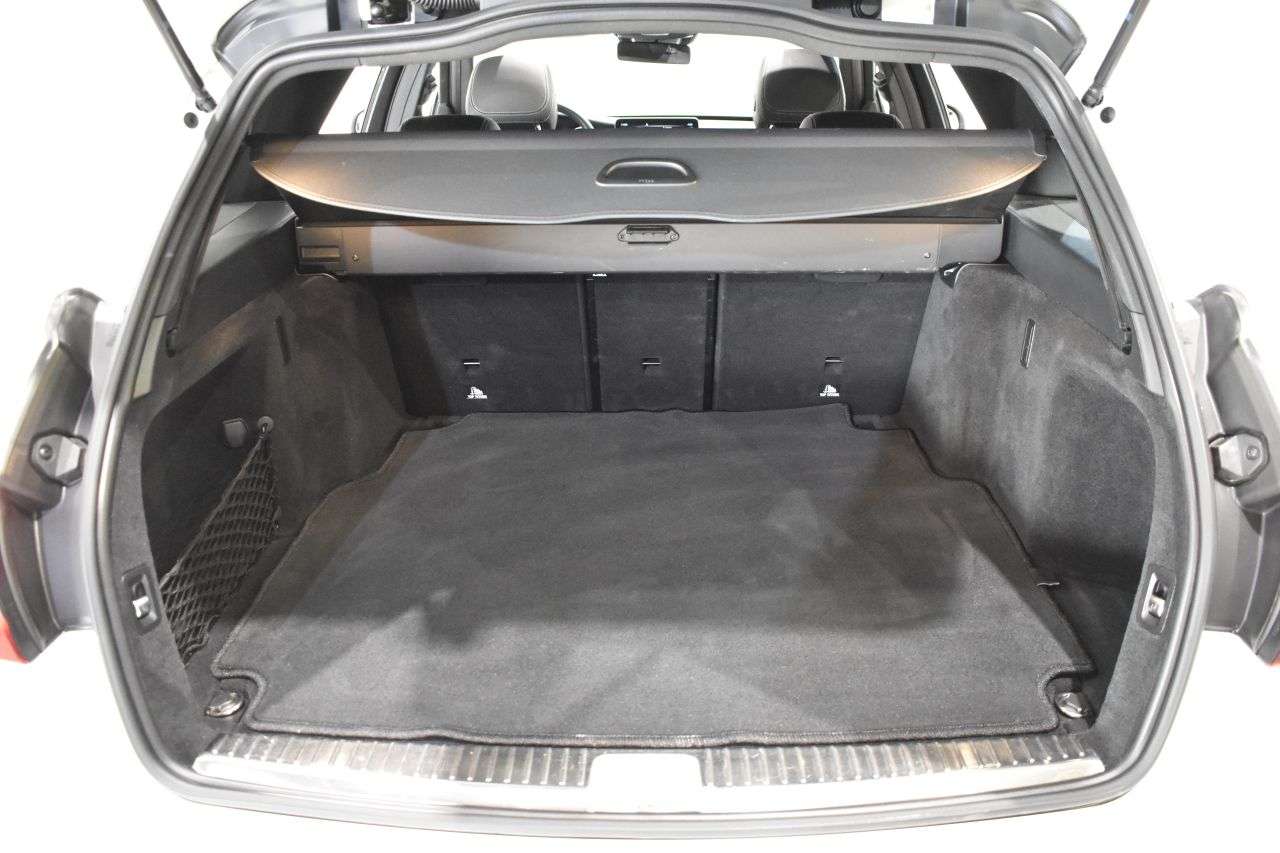 MERCEDES-BENZ CLASE C ESTATE en Minoautos