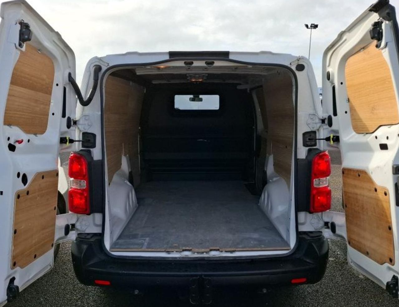 PEUGEOT EXPERT en Minoautos