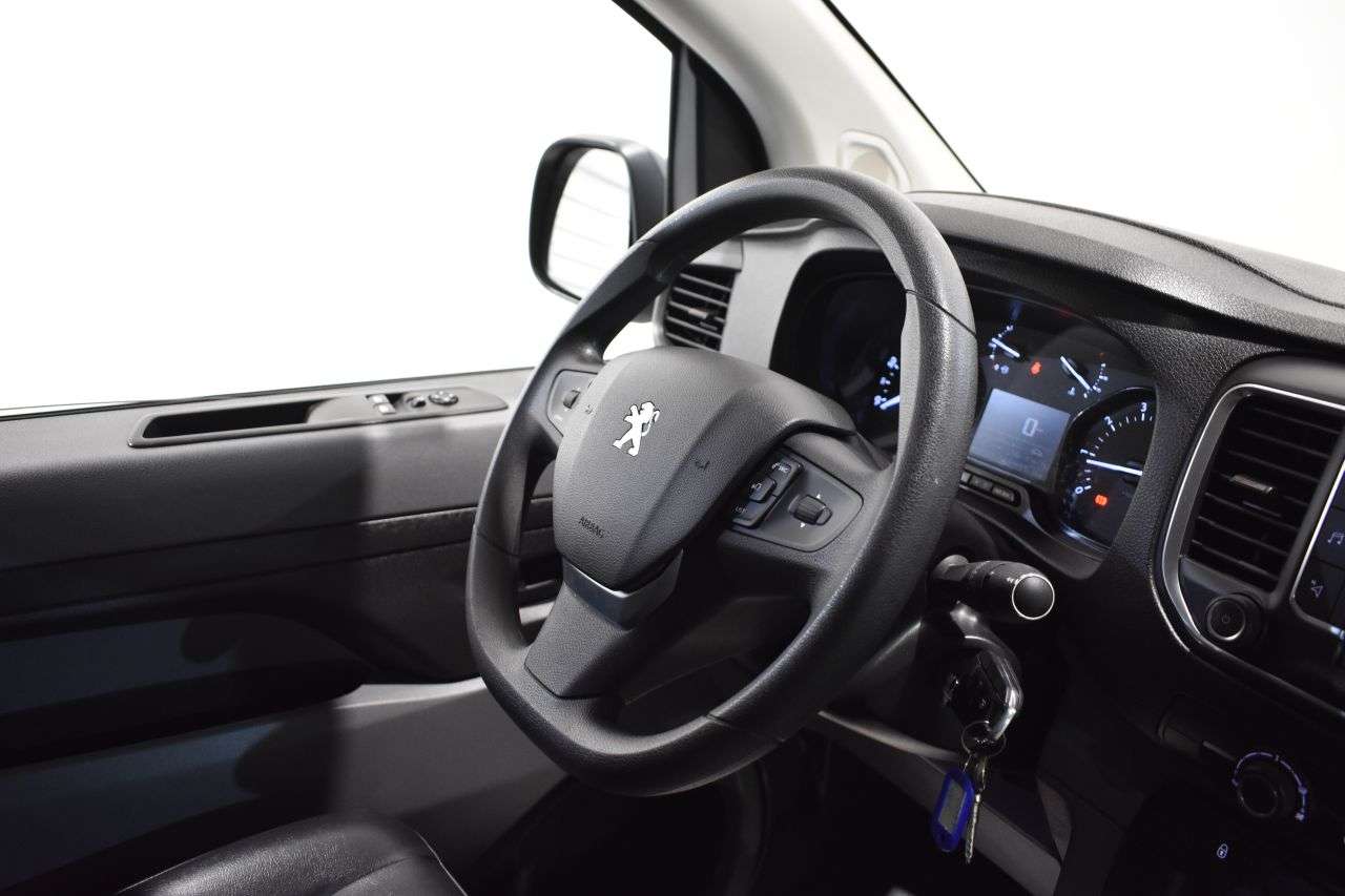 PEUGEOT EXPERT en Minoautos