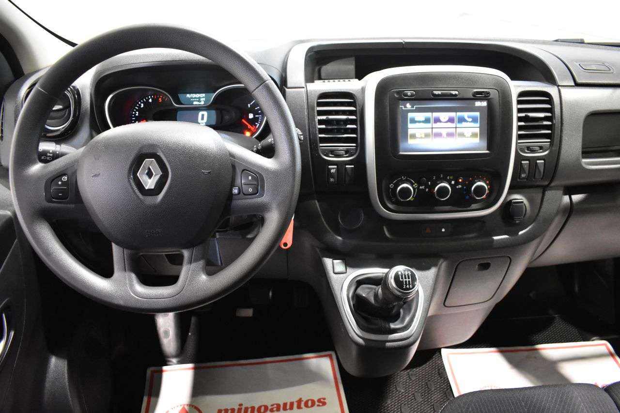 RENAULT TRAFIC en Minoautos