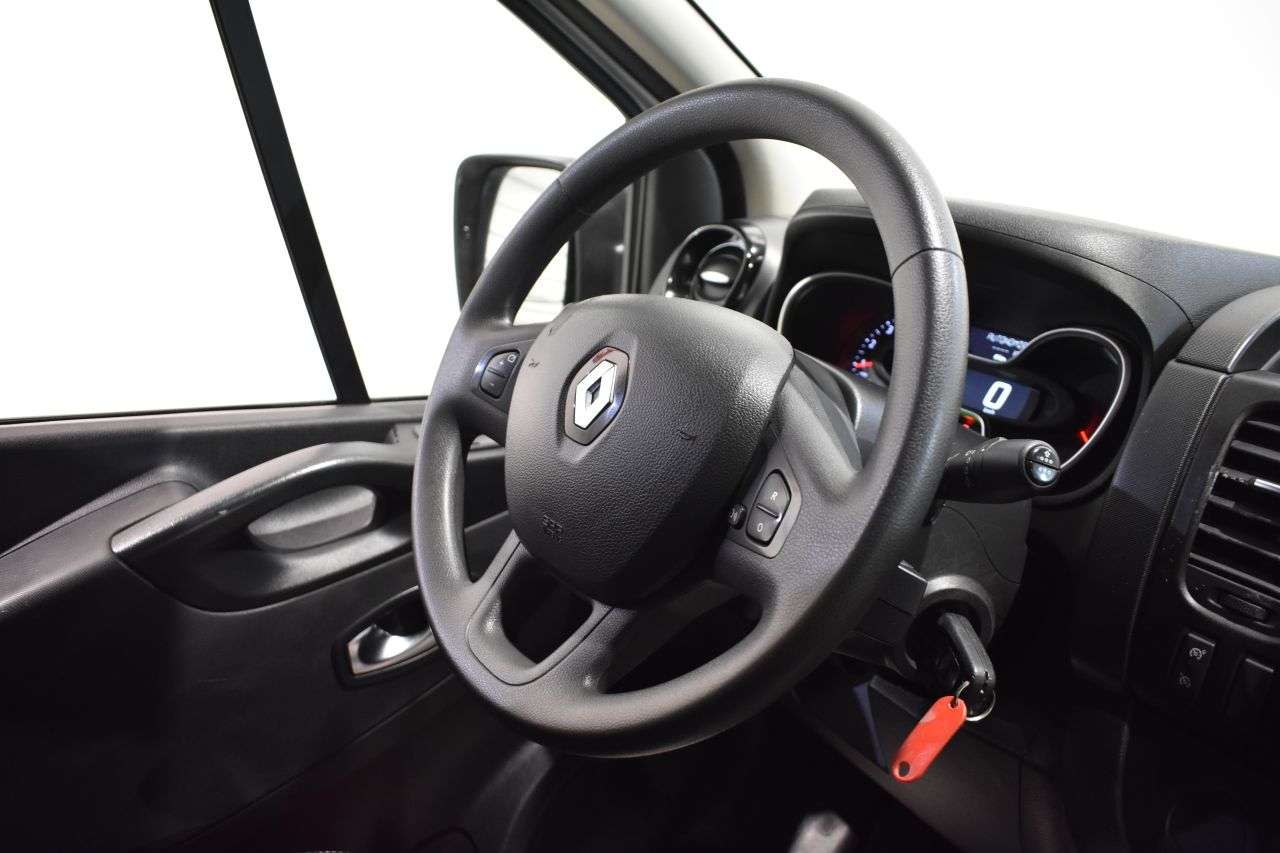 RENAULT TRAFIC en Minoautos