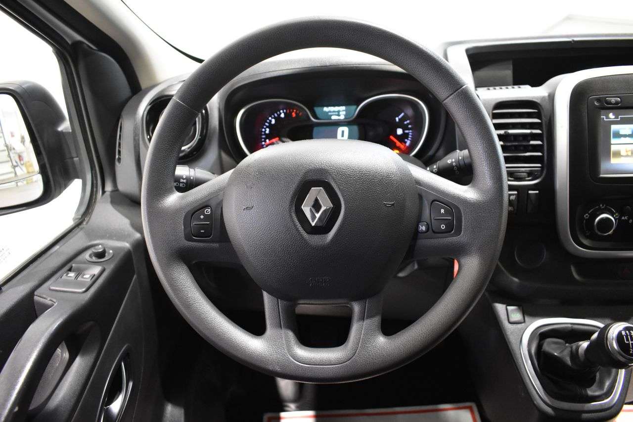 RENAULT TRAFIC en Minoautos