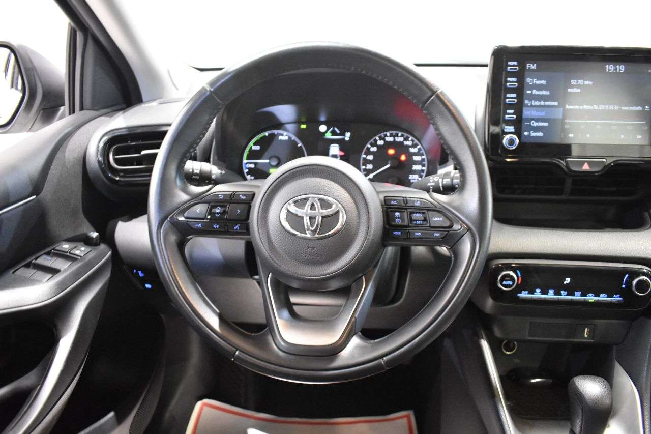 TOYOTA YARIS en Minoautos