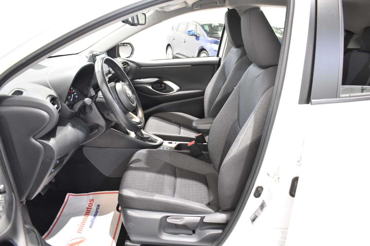 TOYOTA YARIS en Minoautos