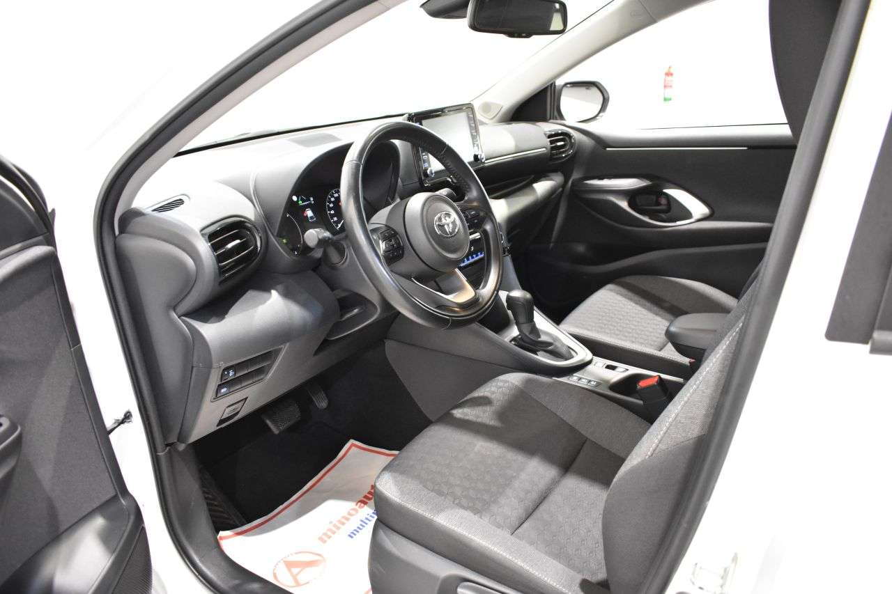 TOYOTA YARIS en Minoautos
