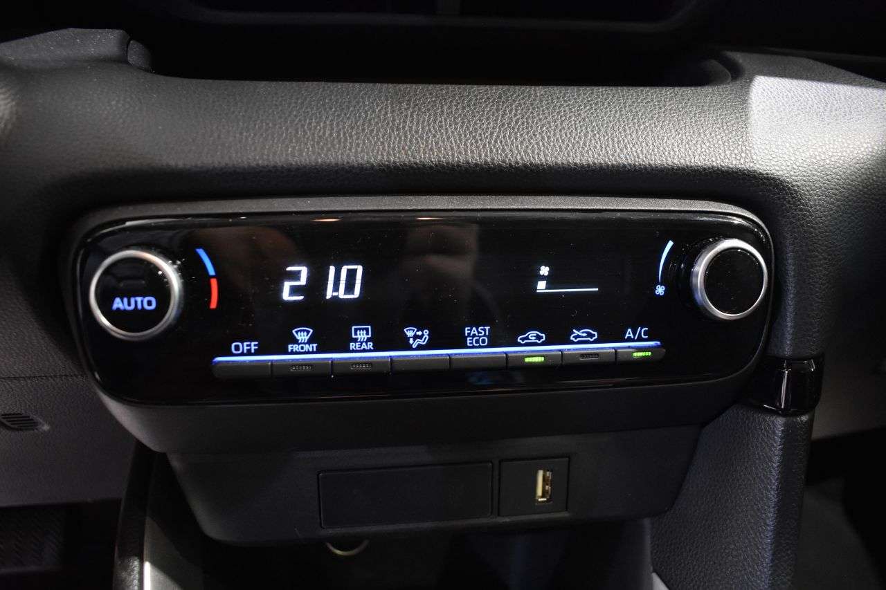 TOYOTA YARIS en Minoautos