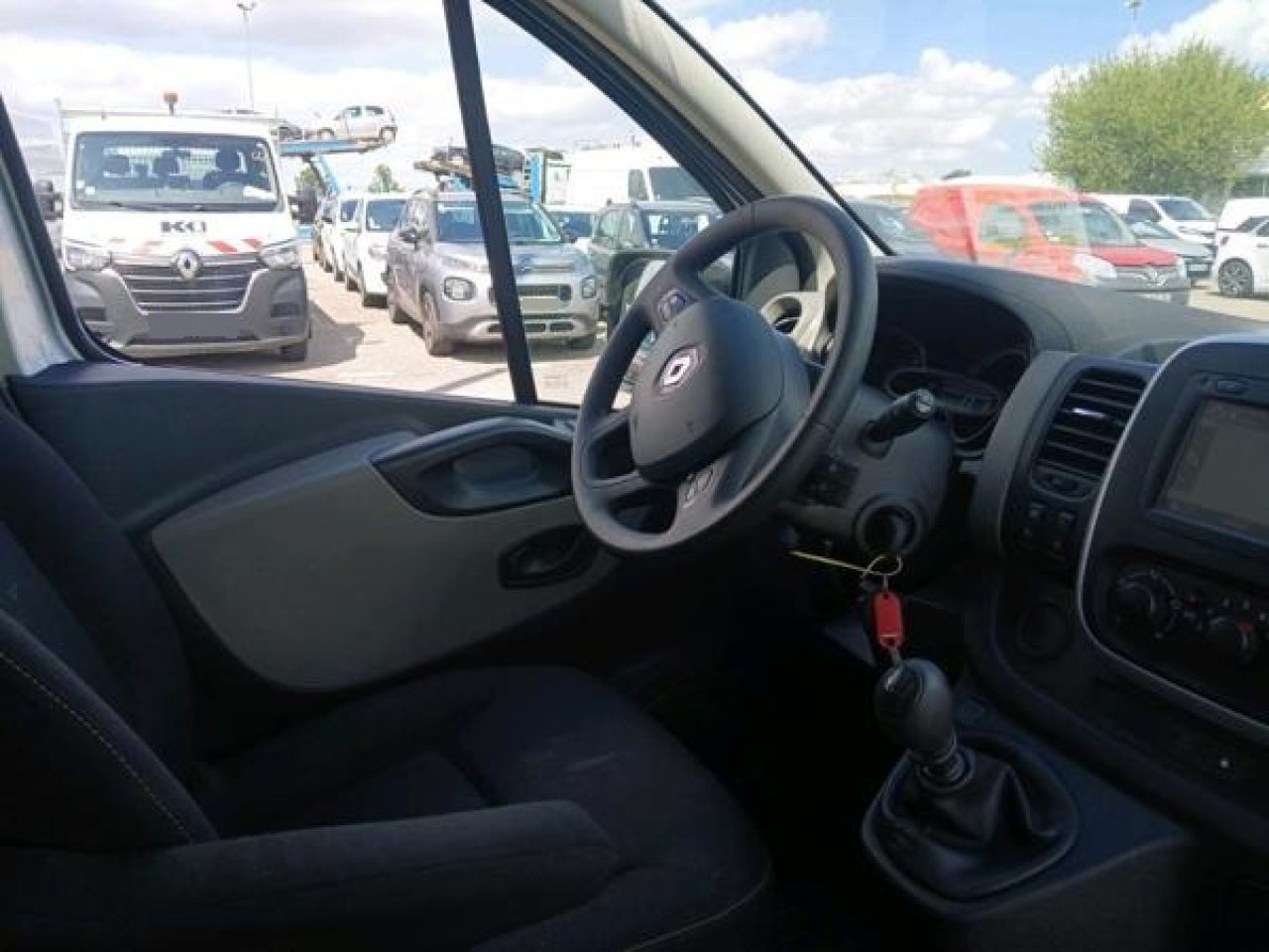 RENAULT TRAFIC en Minoautos