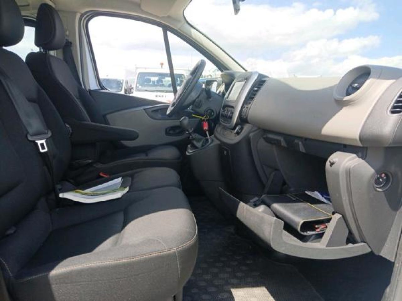 RENAULT TRAFIC en Minoautos