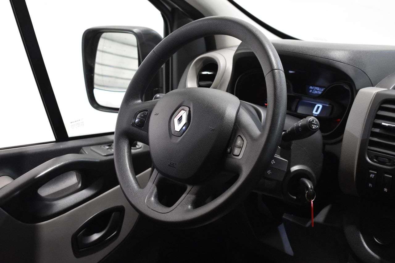 RENAULT TRAFIC en Minoautos