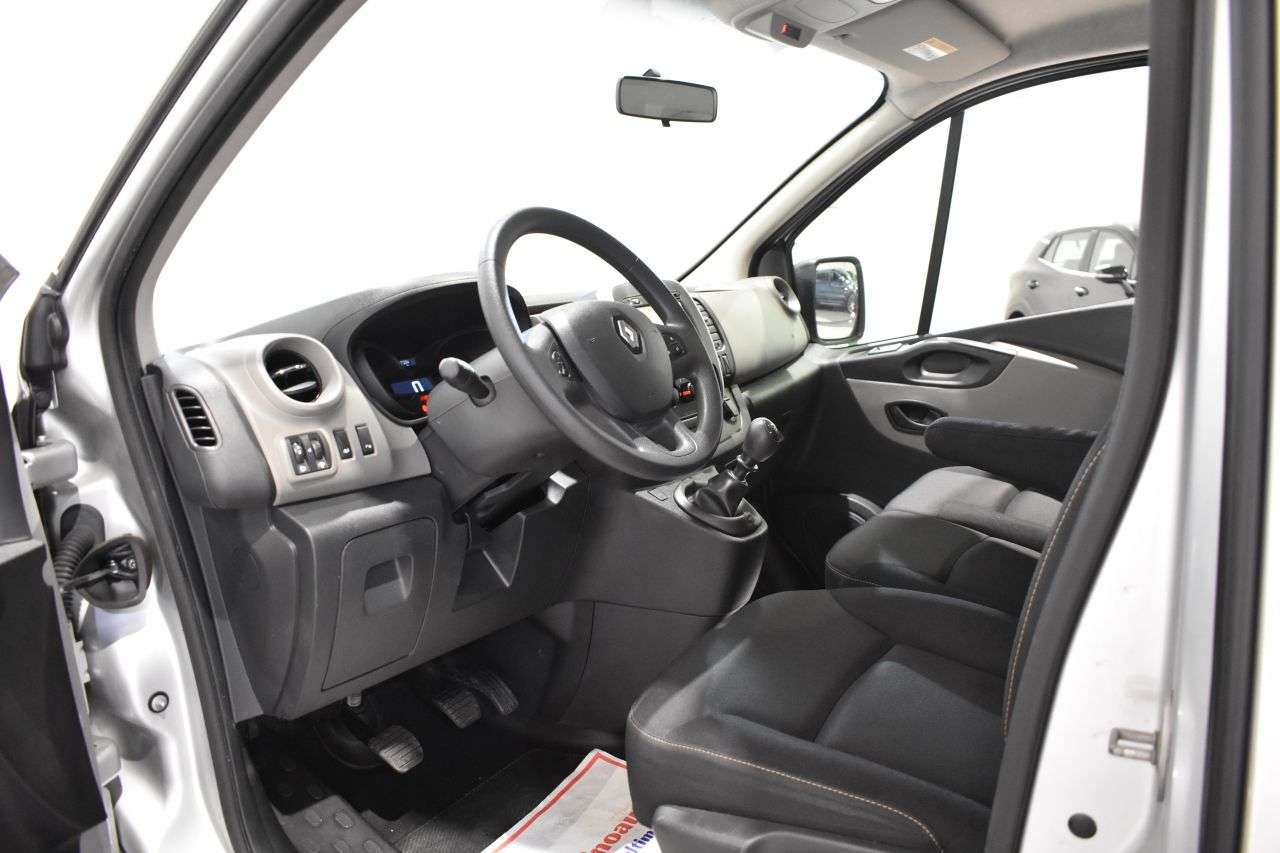 RENAULT TRAFIC en Minoautos