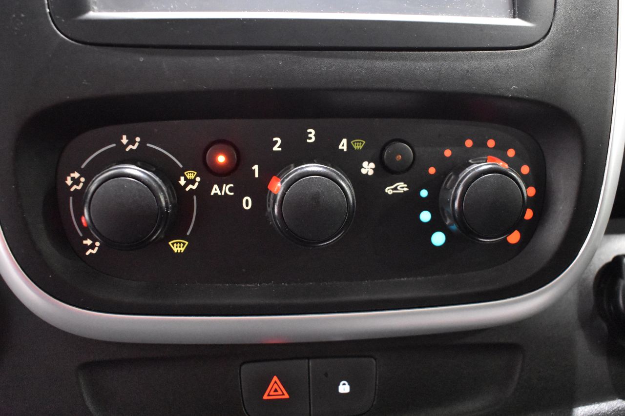 RENAULT TRAFIC en Minoautos