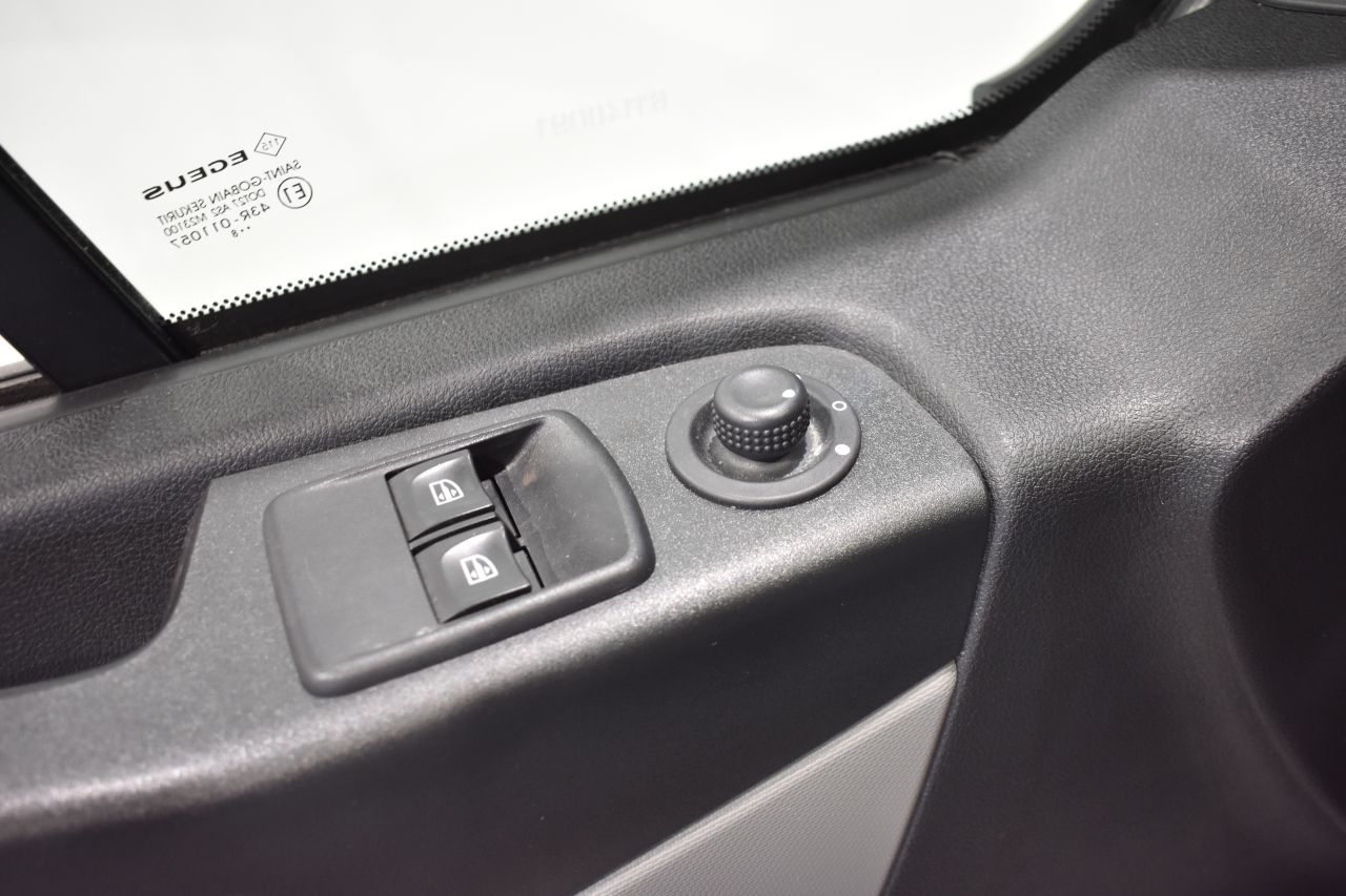 RENAULT TRAFIC en Minoautos