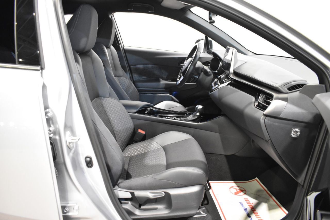 TOYOTA C-HR en Minoautos