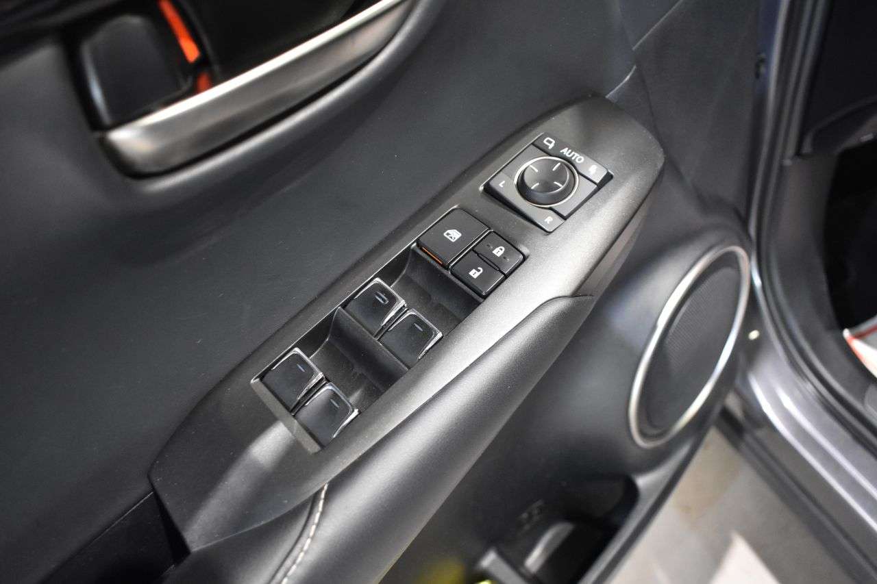 LEXUS NX en Minoautos