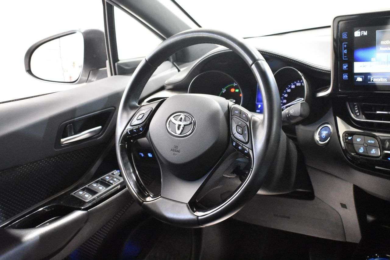 TOYOTA C-HR en Minoautos