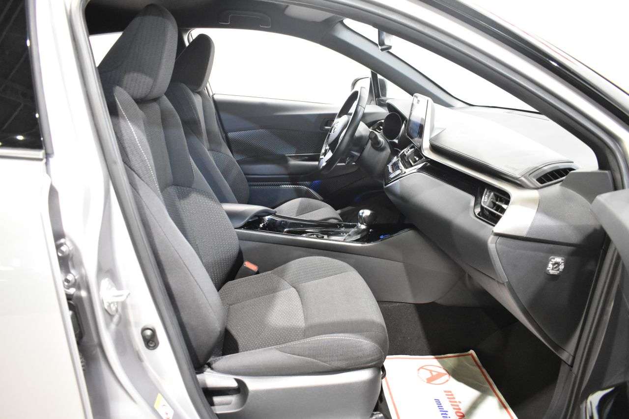 TOYOTA C-HR en Minoautos