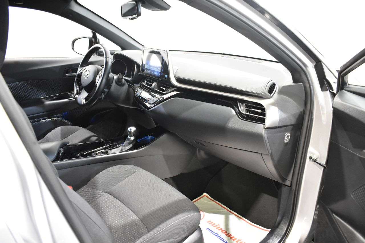 TOYOTA C-HR en Minoautos