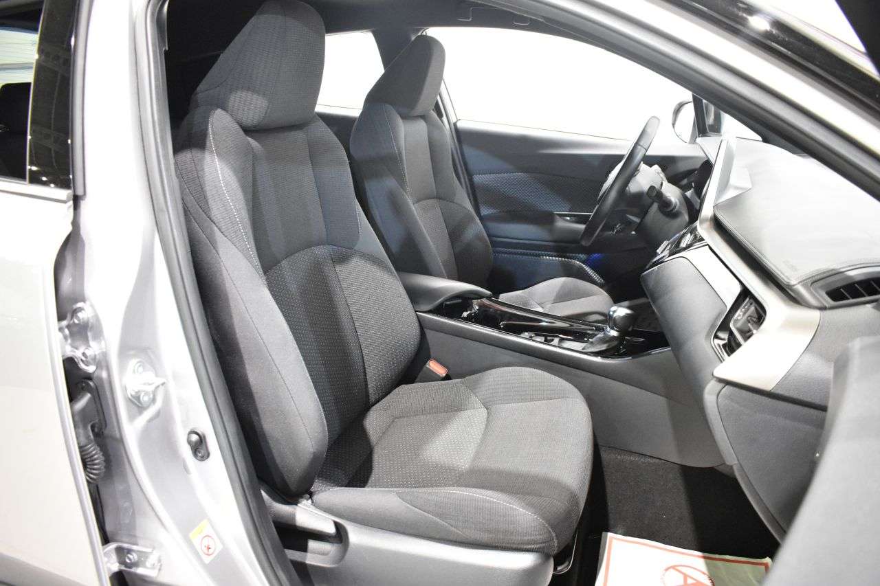 TOYOTA C-HR en Minoautos