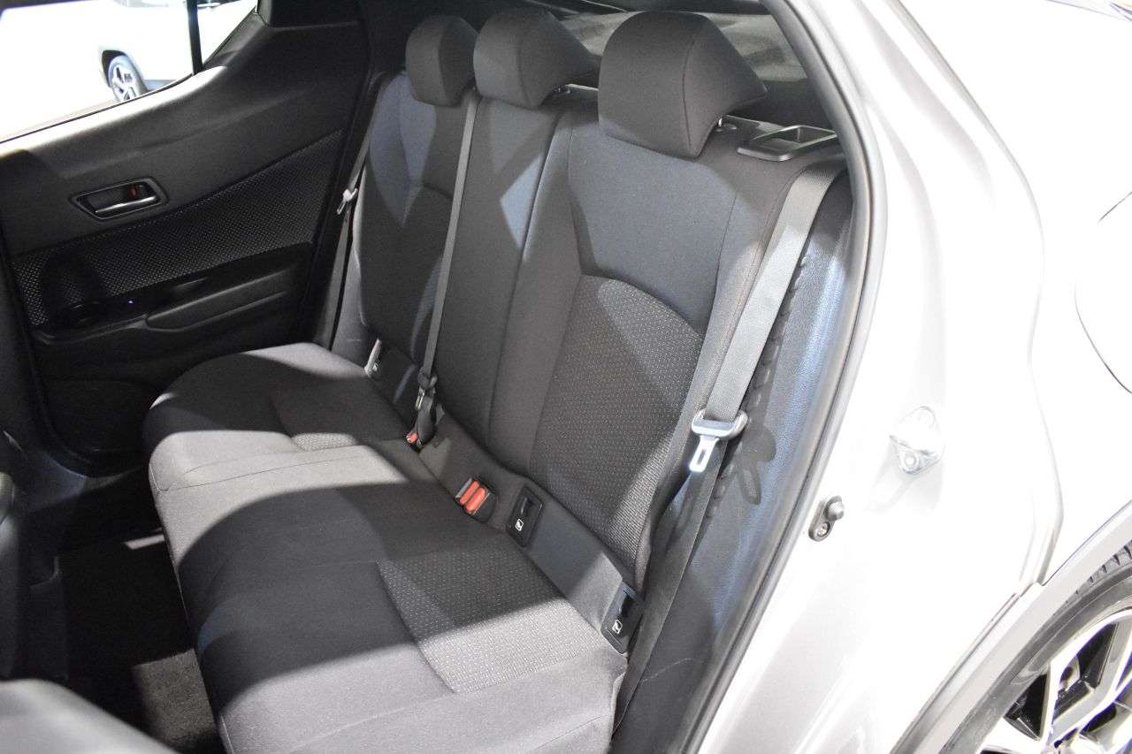 TOYOTA C-HR en Minoautos