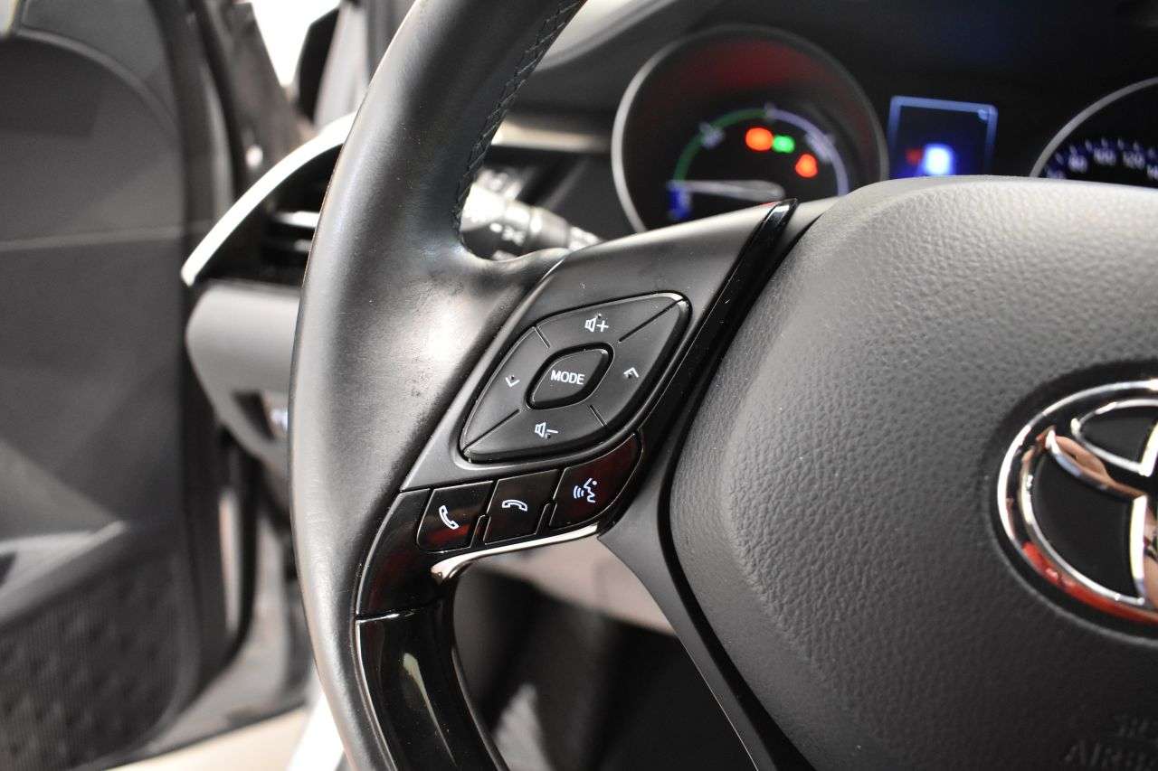 TOYOTA C-HR en Minoautos