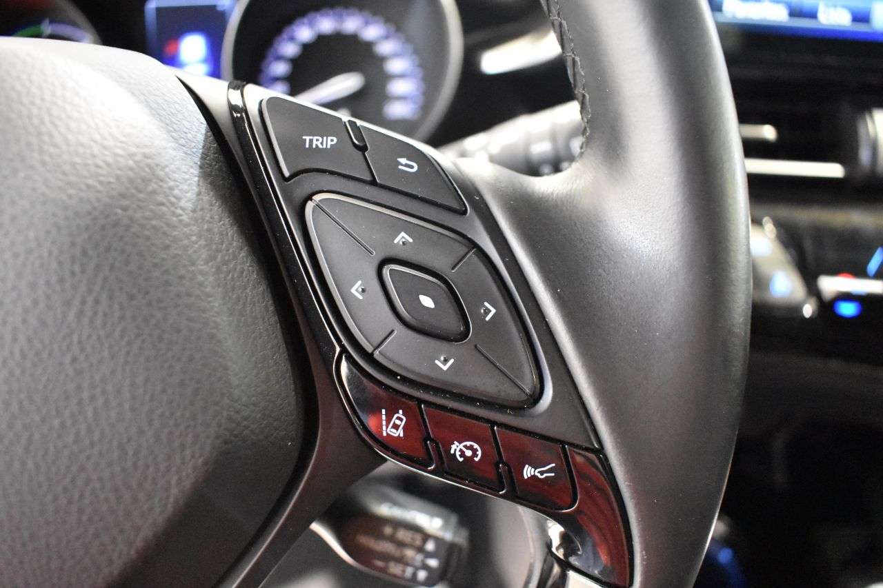 TOYOTA C-HR en Minoautos