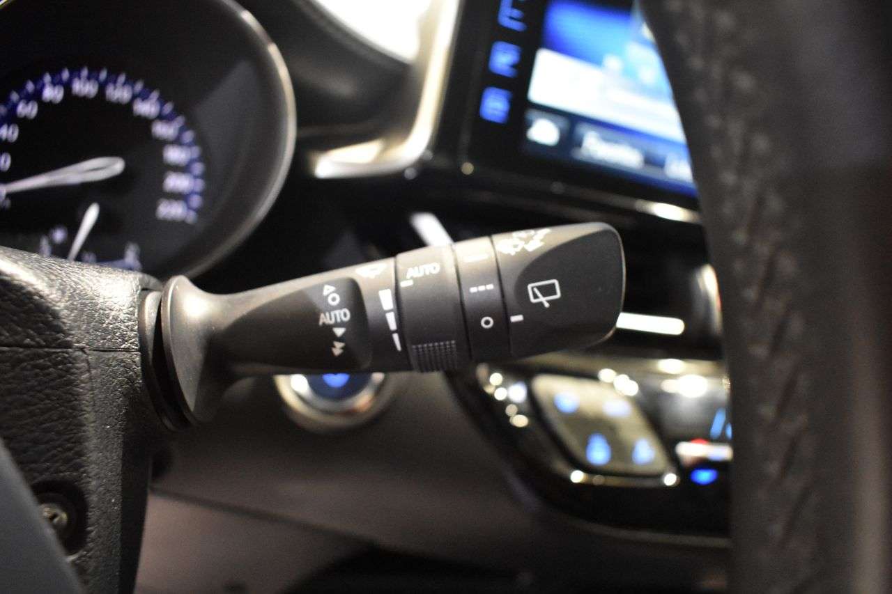 TOYOTA C-HR en Minoautos