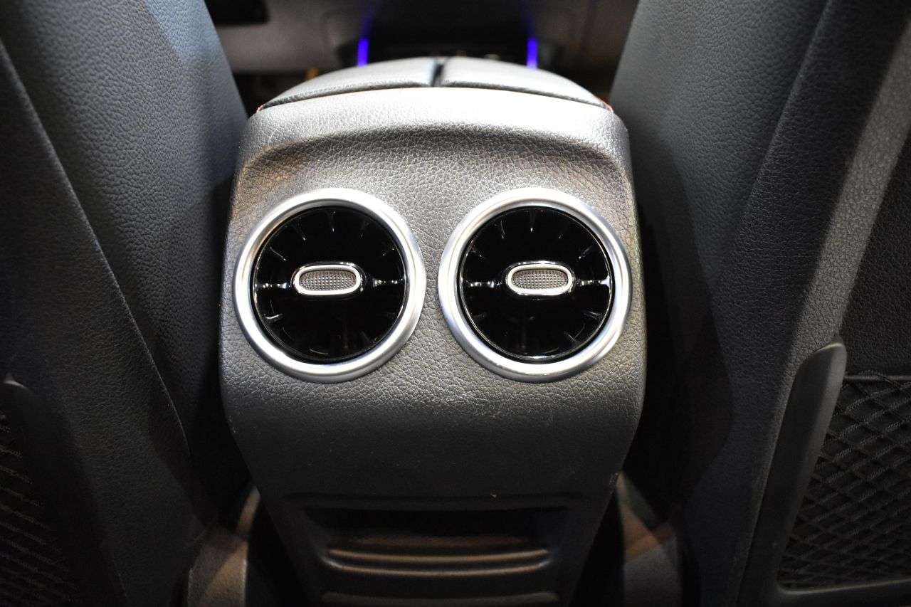 MERCEDES-BENZ CLASE GLB en Minoautos