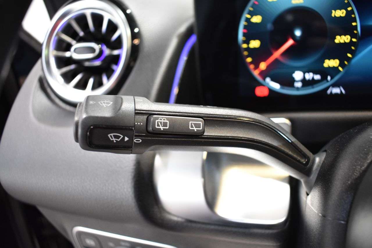 MERCEDES-BENZ CLASE GLB en Minoautos