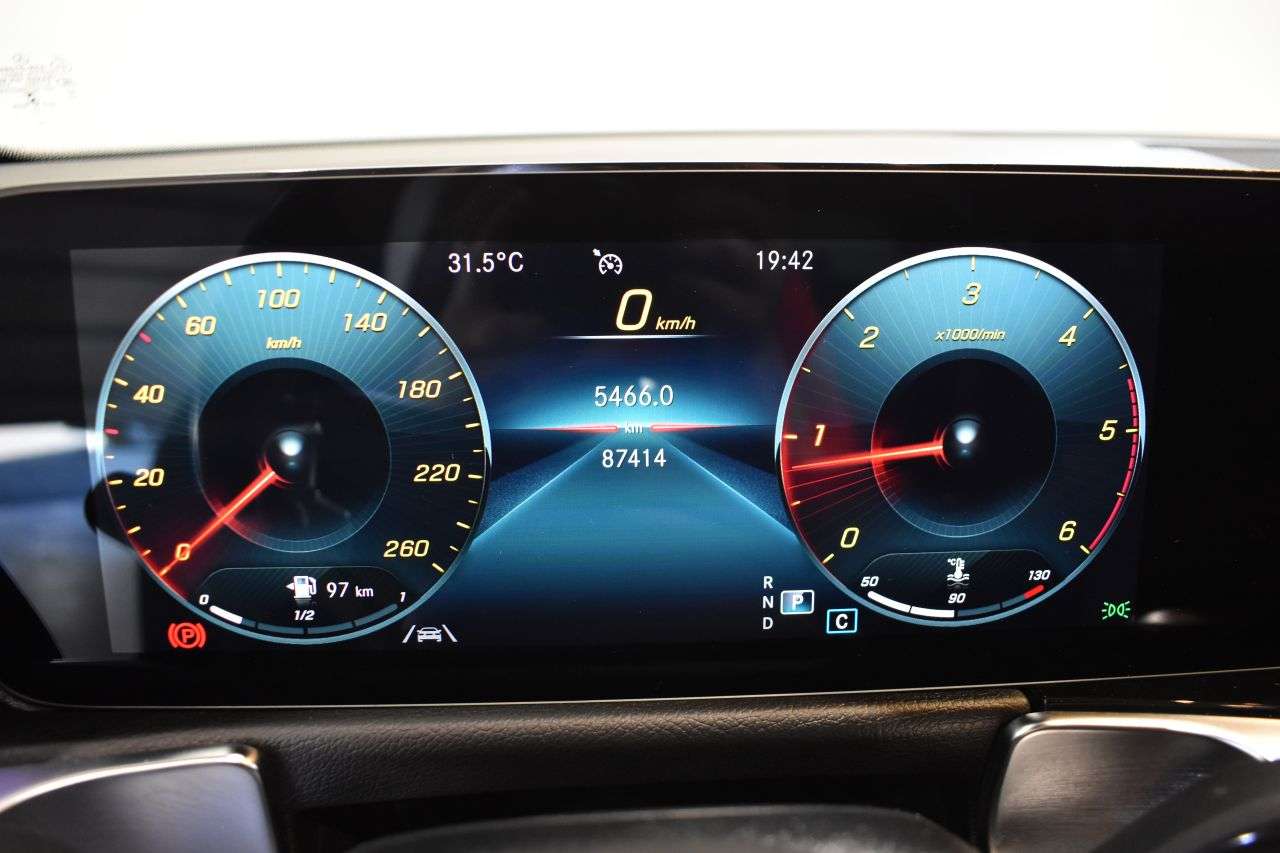 MERCEDES-BENZ CLASE GLB en Minoautos