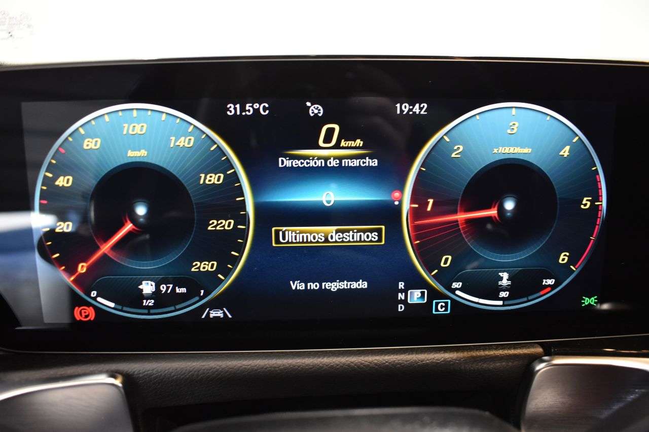 MERCEDES-BENZ CLASE GLB en Minoautos