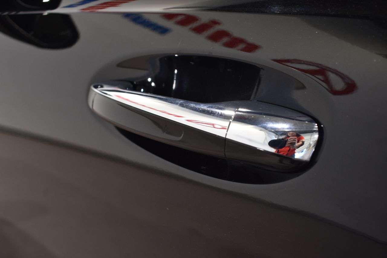 MERCEDES-BENZ CLASE GLB en Minoautos