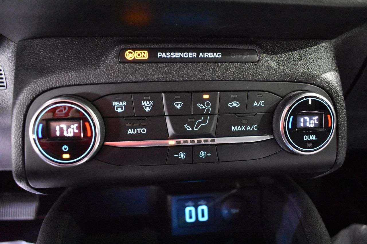 FORD FOCUS en Minoautos