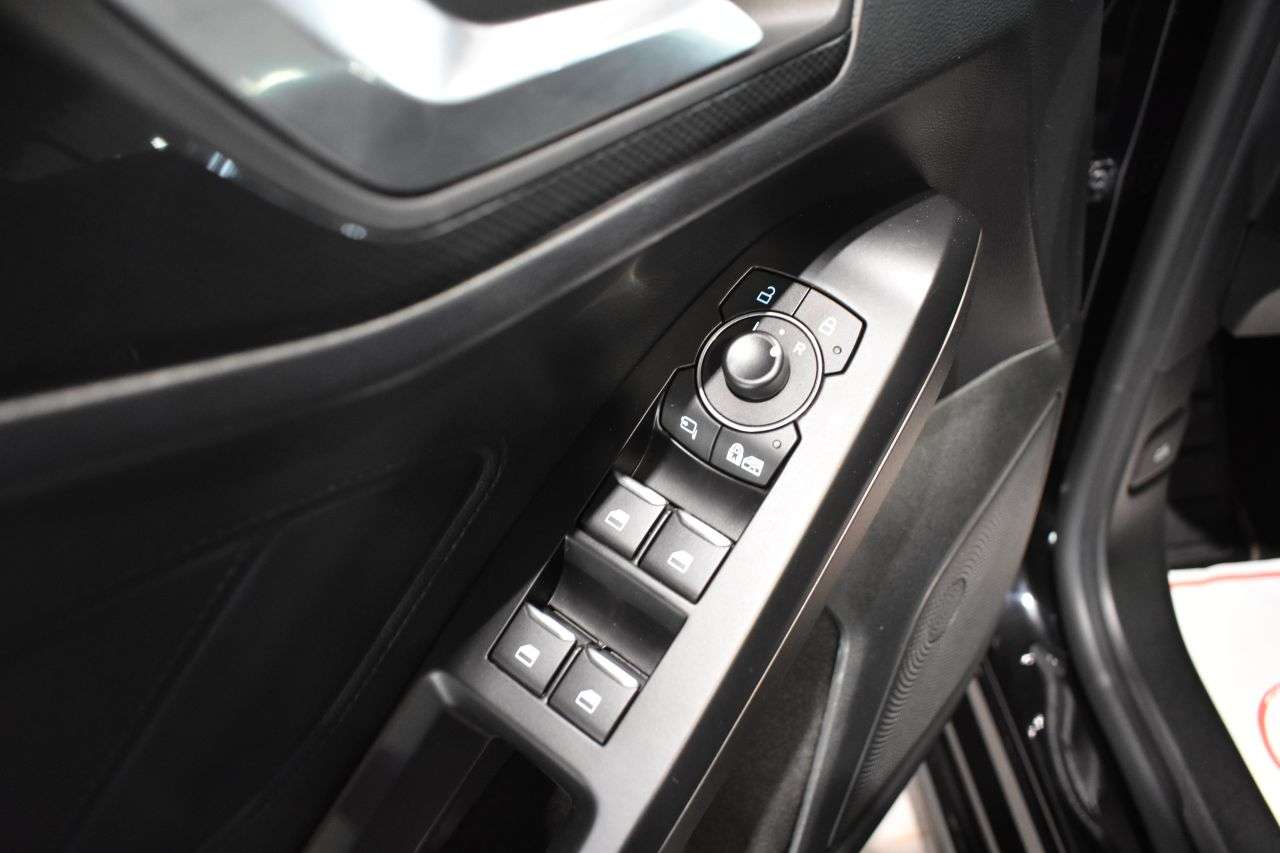 FORD FOCUS en Minoautos