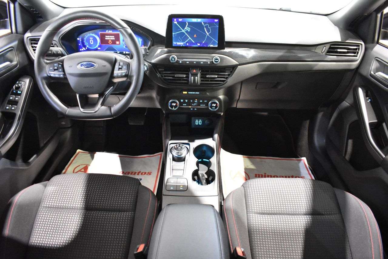 FORD FOCUS en Minoautos