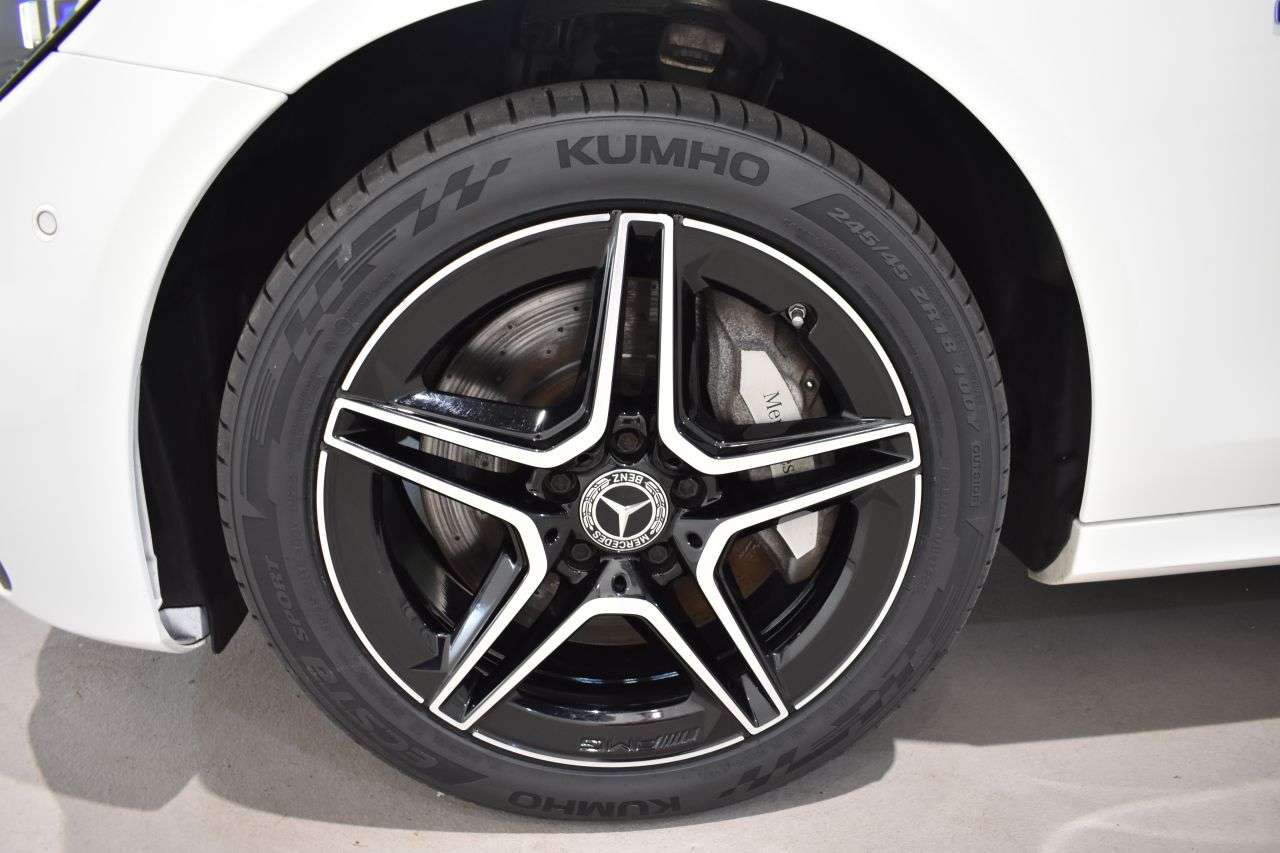 MERCEDES-BENZ CLASE E ESTATE en Minoautos