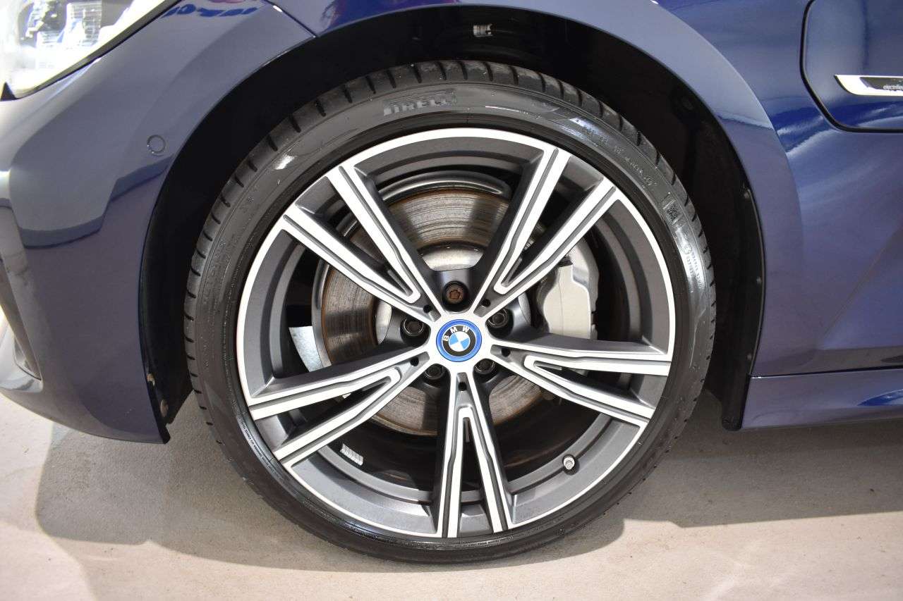 BMW SERIE 3 TOURING en Minoautos