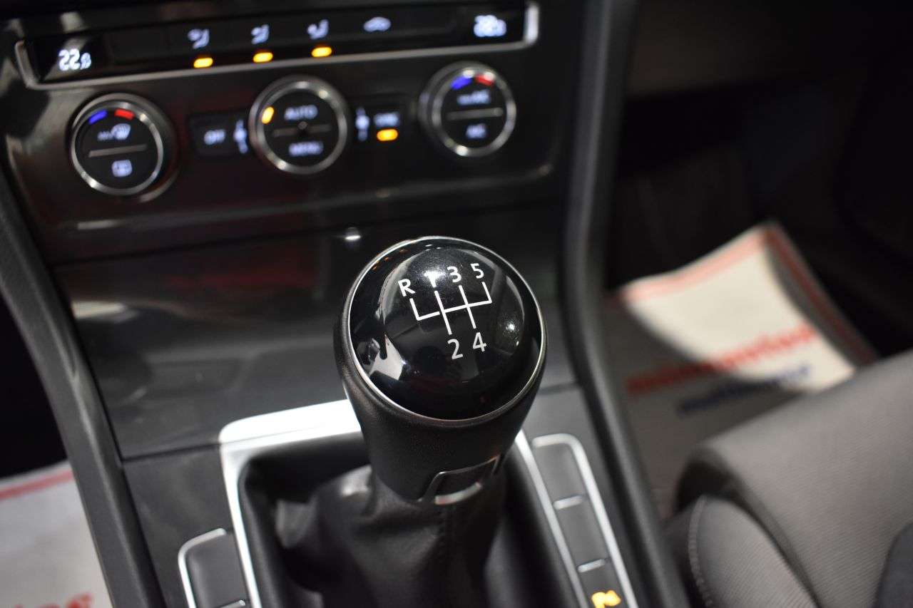 VW GOLF VARIANT en Minoautos