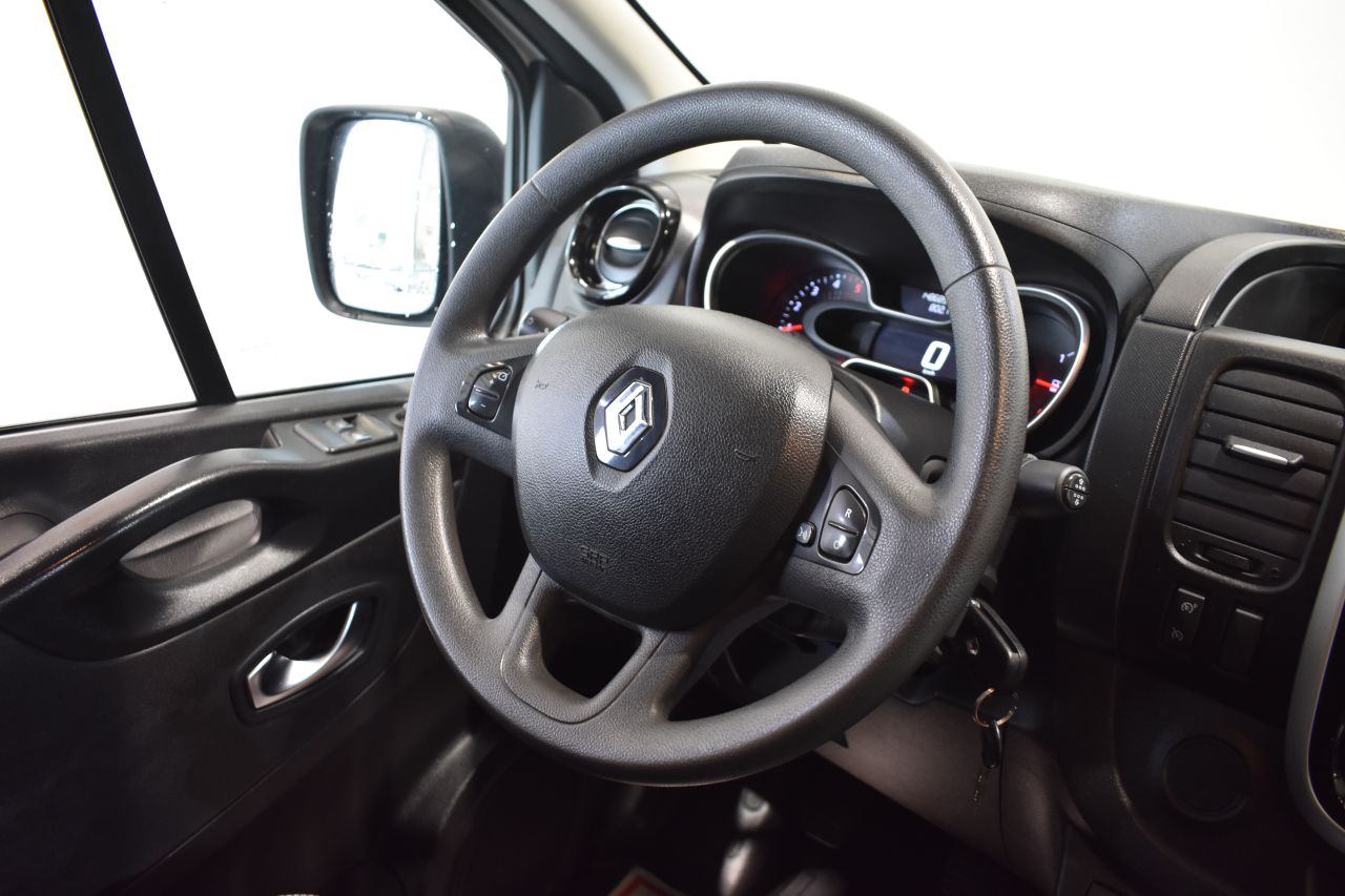 RENAULT TRAFIC en Minoautos
