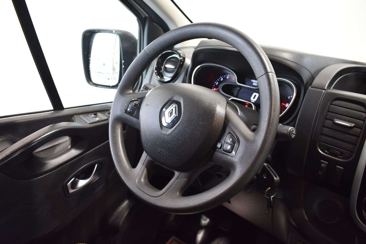 RENAULT TRAFIC en Minoautos