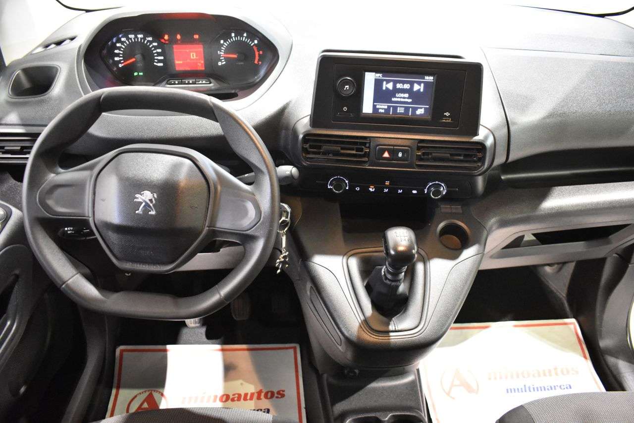 PEUGEOT PARTNER en Minoautos
