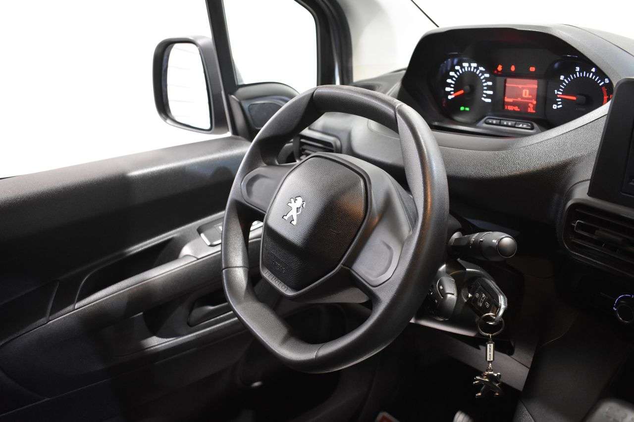 PEUGEOT PARTNER en Minoautos