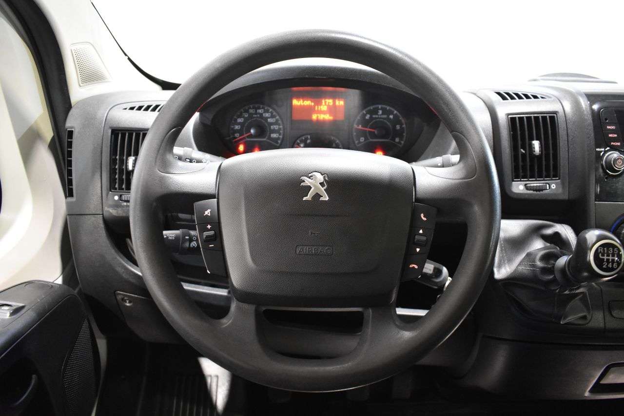 PEUGEOT BOXER en Minoautos