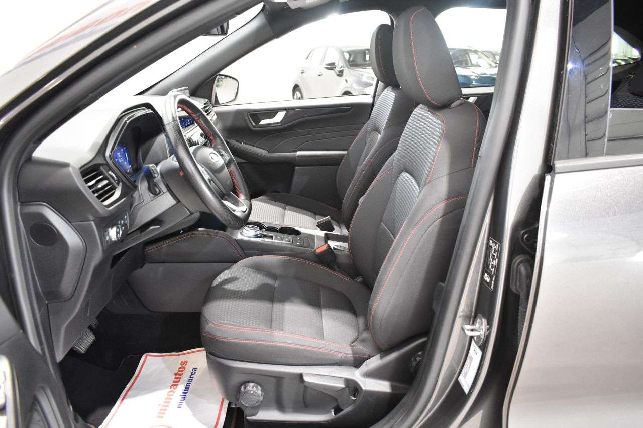 FORD KUGA en Minoautos