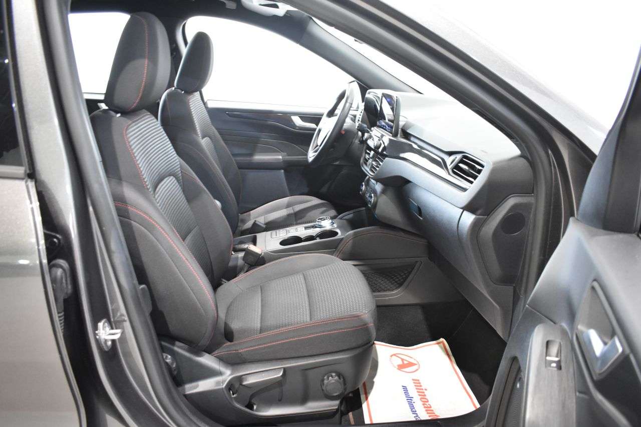 FORD KUGA en Minoautos