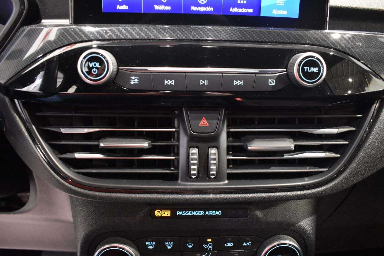 FORD KUGA en Minoautos