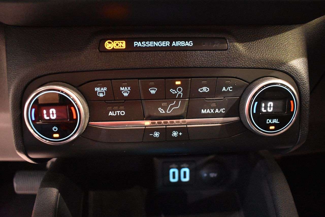 FORD KUGA en Minoautos