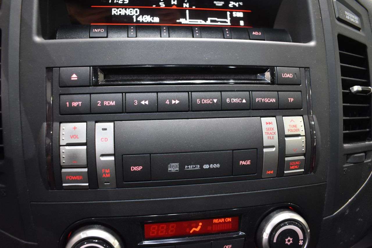 MITSUBISHI PAJERO en Minoautos